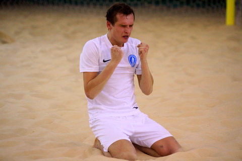 проиграв "Невскому Фронту", "Кристалл упускает возможность возглавить турнирную таблицу...