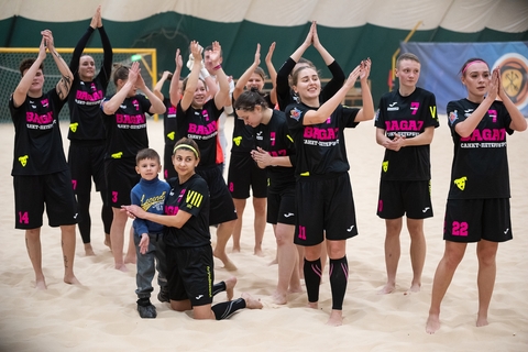 Женские команды Первой лиги ударно открыли неделю…